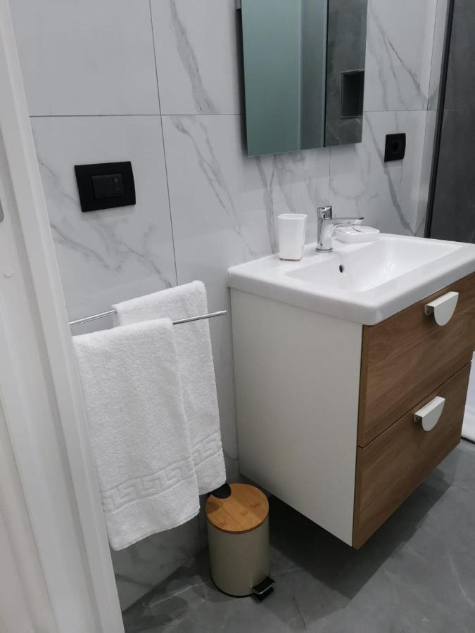 Dg Lovely Home نابولي المظهر الخارجي الصورة